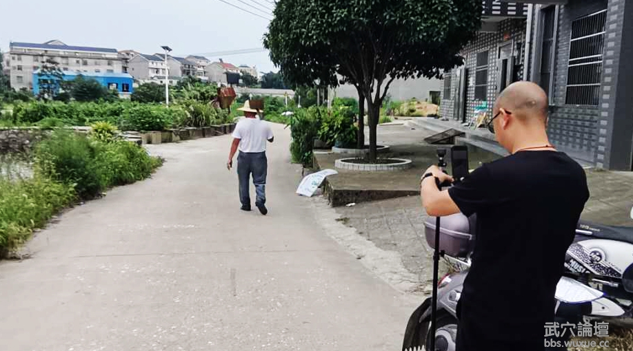   ��Ѩ�������Ļ���ý���޹�˾��ͷ����Ϊ���������Գ���